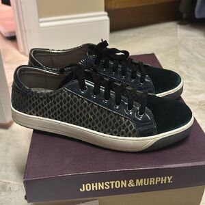 Johnston and Murphy women’s fall sneaker!